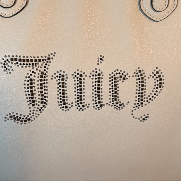 Juicy Couture NWT Cream Shoulder Tote & Black Heart Wristlet & Hair Clips (P192) - Picture 7 of 14